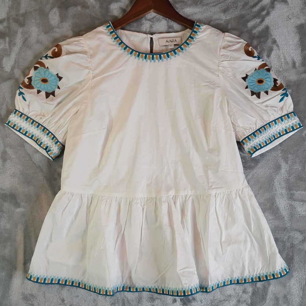 Avara Womens White Embroidered Peplum Top Small Puff Sleeve Floral Trim SS2007T